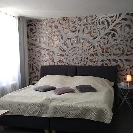 Moderne Ferienwohnung Baerenstein 2 Erw 1 Kleinkind Lägenhet